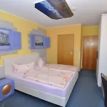 Themen Terrassen Cafe 3*