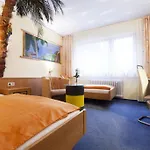 Themen Terrassen Cafe Szálloda 3*