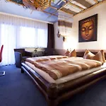 Themen Terrassen Cafe Szálloda 3*