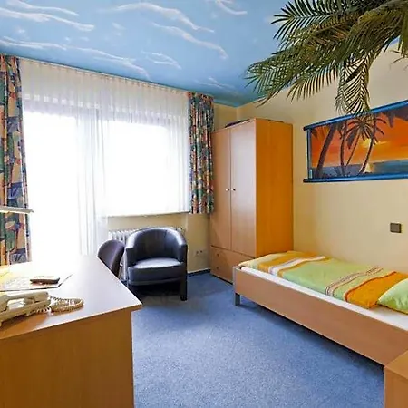 Themen Terrassen Cafe 3* Бад-Мюндер-ам-Дайстер