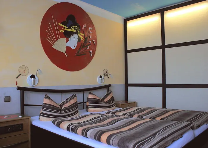 Themen Terrassen Cafe מלון באד מינדר אם דייסטר